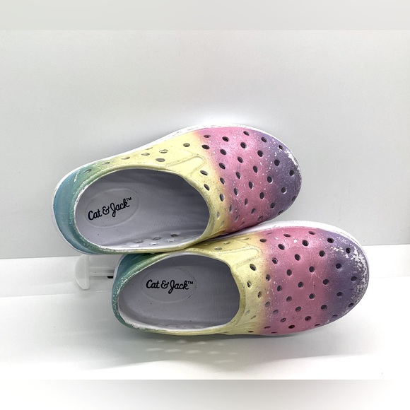 Cat & Jack | Crocks | size: 6 | color Pink | Bundle of Two - Picture 6 of 10